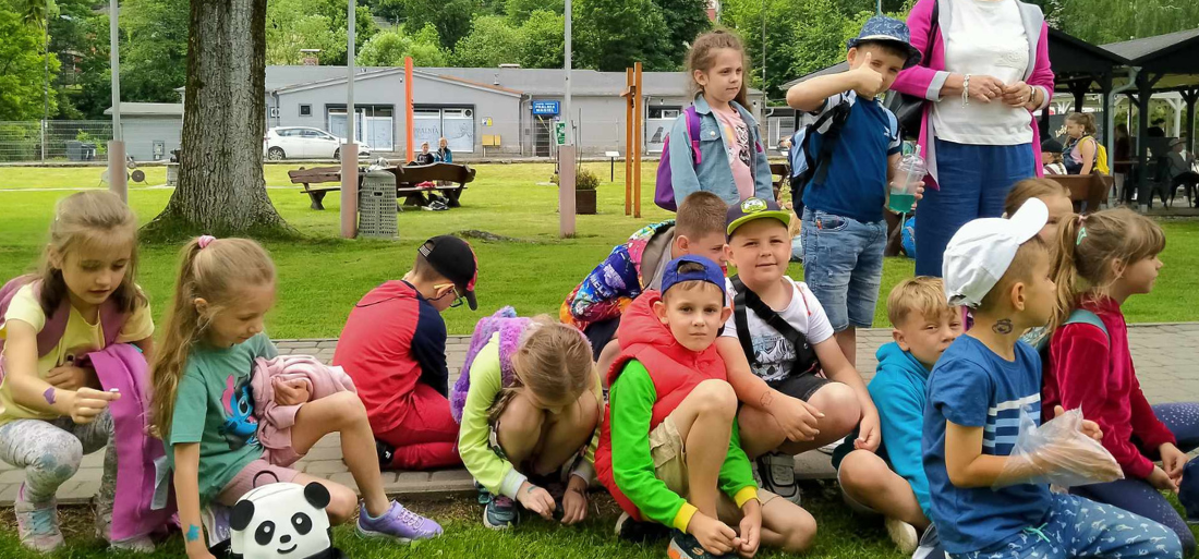 Zdjęcie uczniów na wycieczce